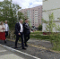 Усинский градоначальник проверил новые тротуары - Usinsk.In